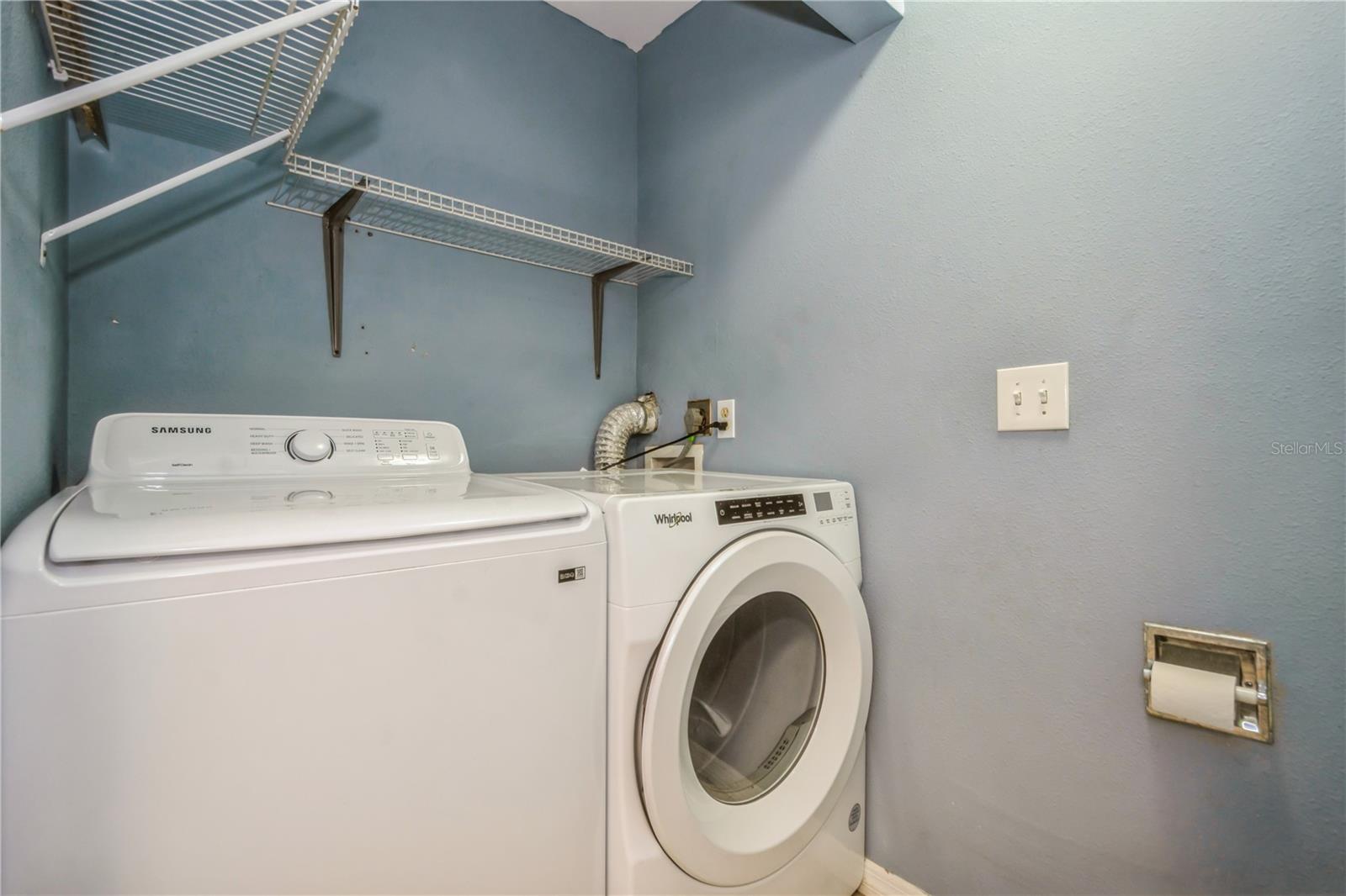 Listing photo id 20 for 3610 54th Street W B4