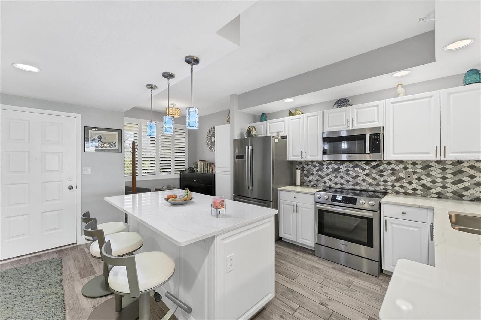 Image 10 of 50 For 4801 Osprey Drive S 405
