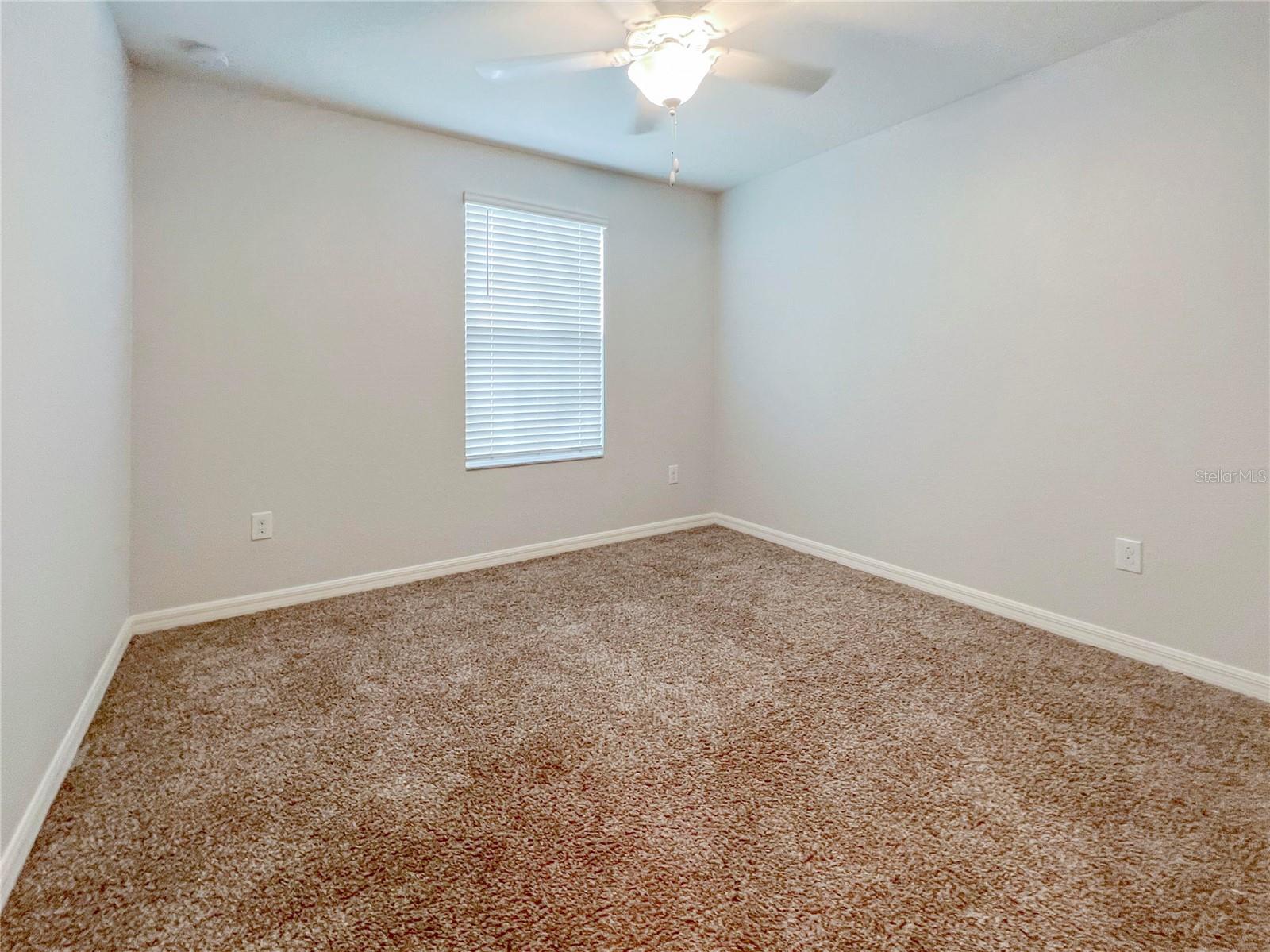 Image 16 of 27 For 1093 Grantham Drive