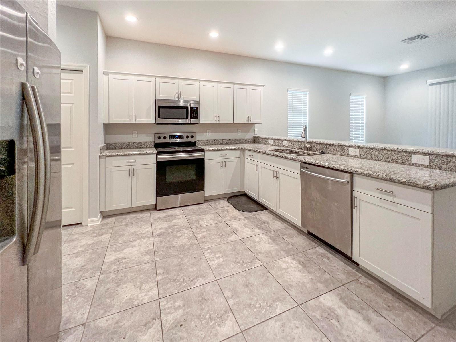 Image 8 of 27 For 1093 Grantham Drive