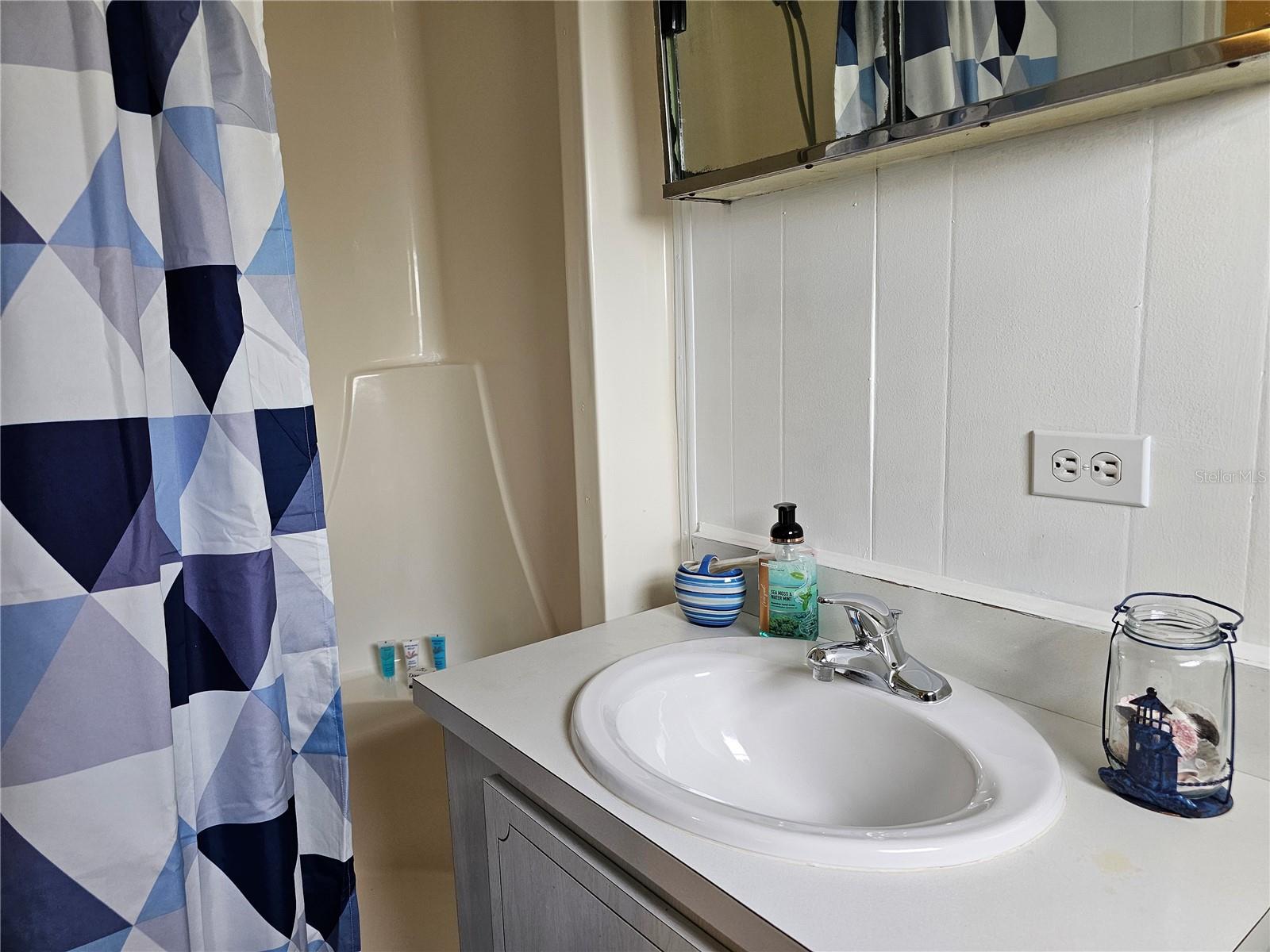 Image 18 of 28 For 5316 53rd Avenue E Q111