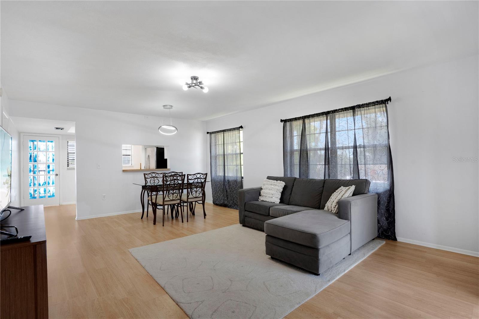 Image 6 of 32 For 2415 Bayshore Gardens Parkway 8