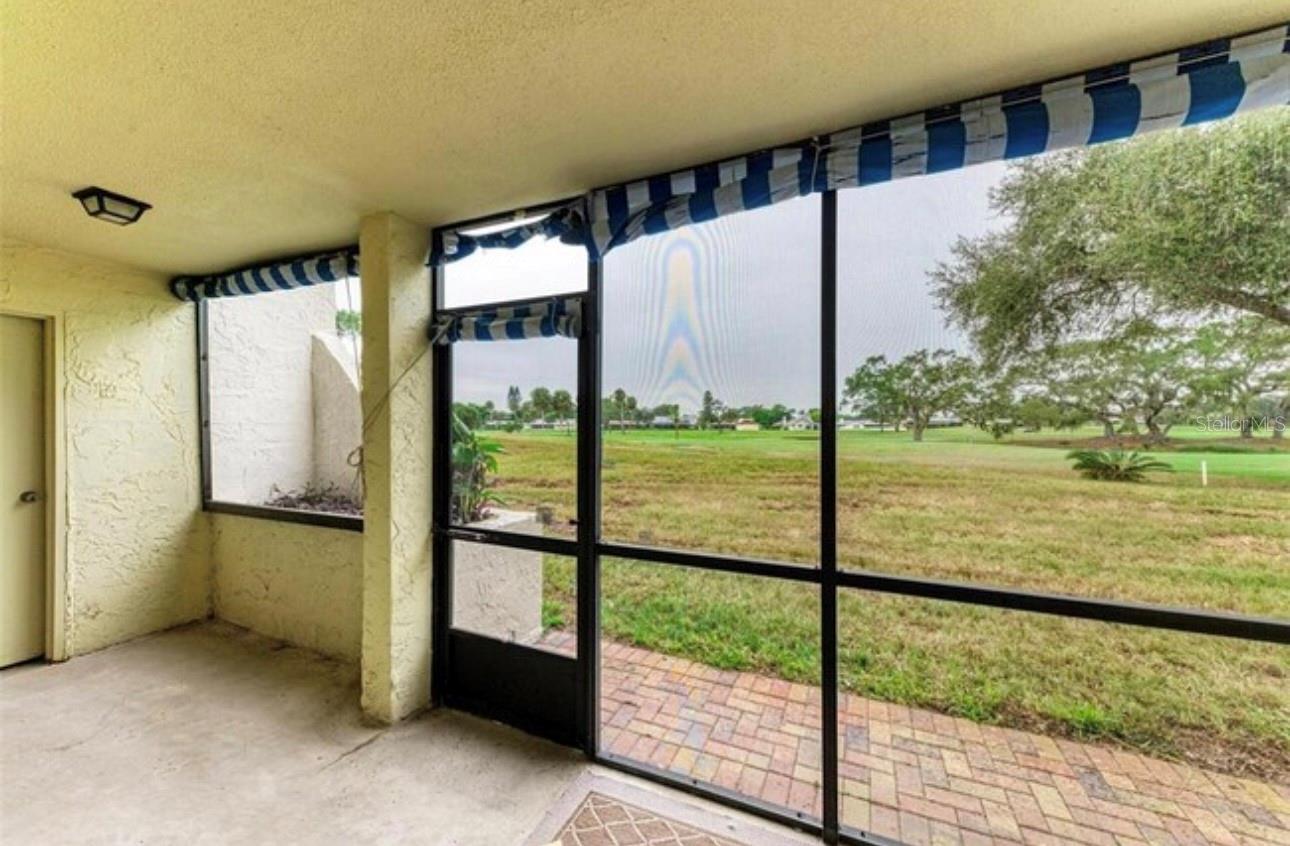 Listing photo id 15 for 6120 43rd Street W 102b