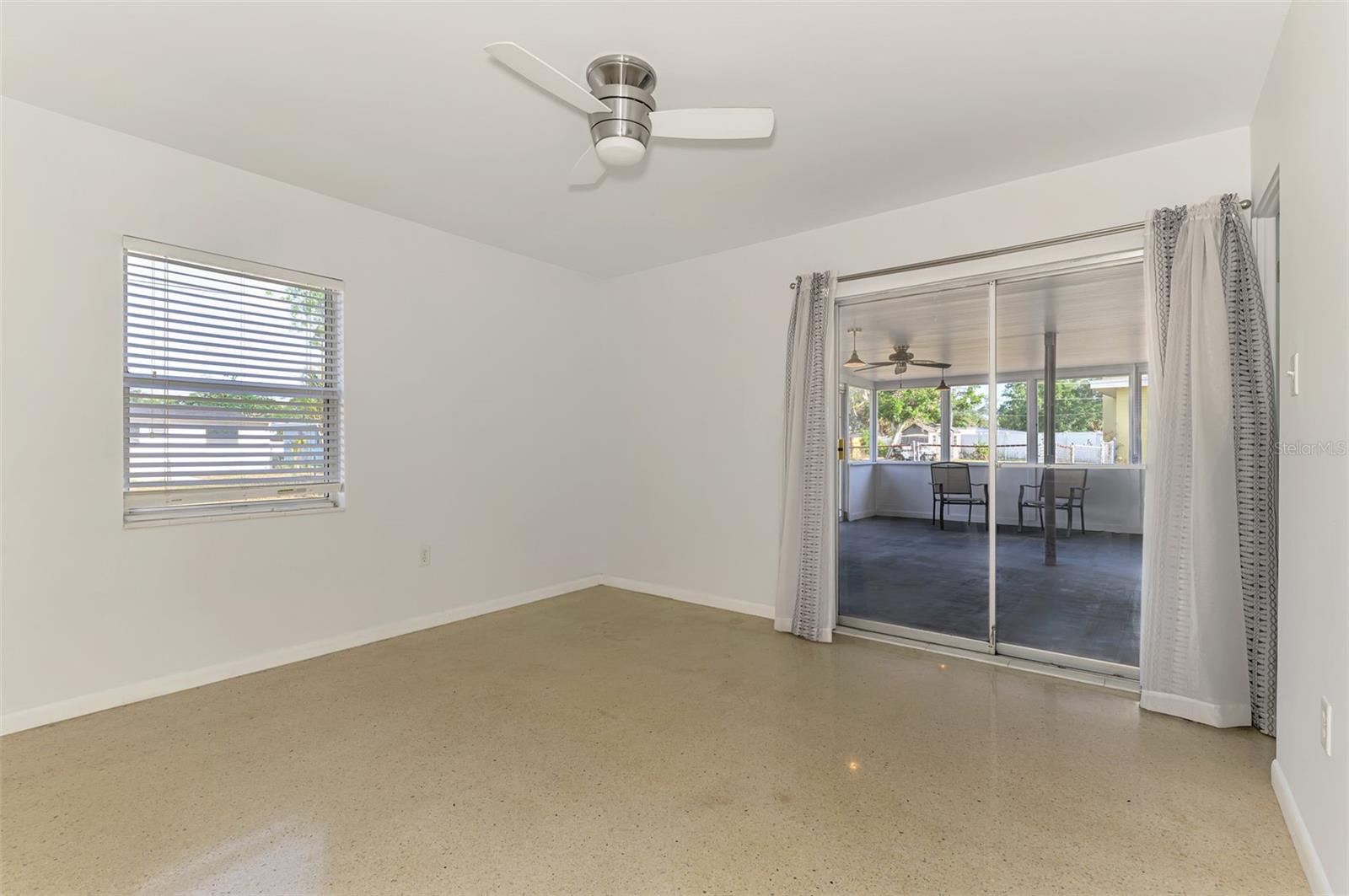Image 18 of 34 For 3599 Bali Drive