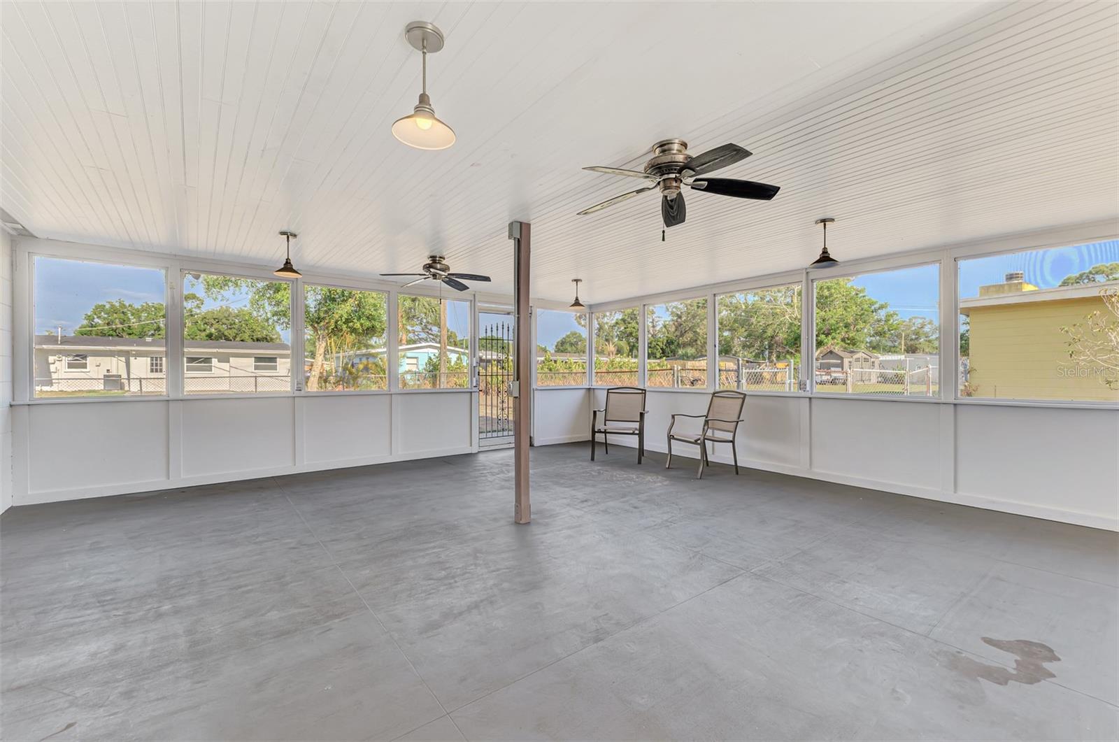 Image 26 of 34 For 3599 Bali Drive