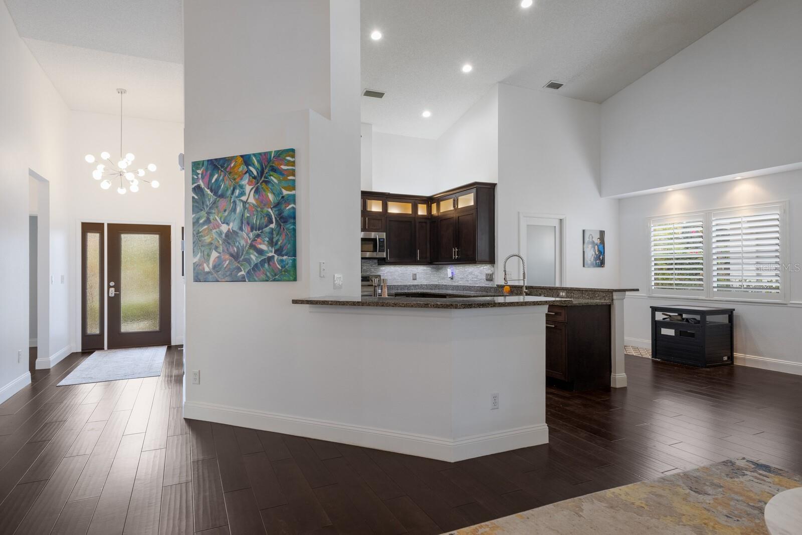 Image 11 of 40 For 4435 Beauchamp Court