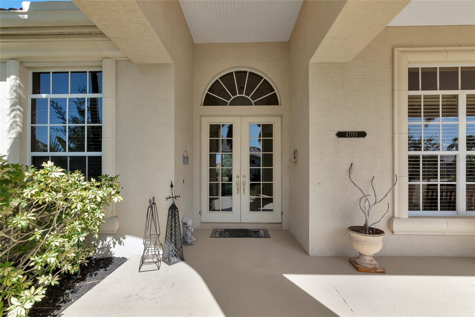 Image 15 of 87 For 4700 Mainsail Drive