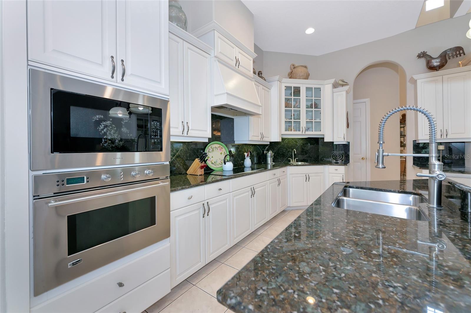 Image 21 of 87 For 4700 Mainsail Drive