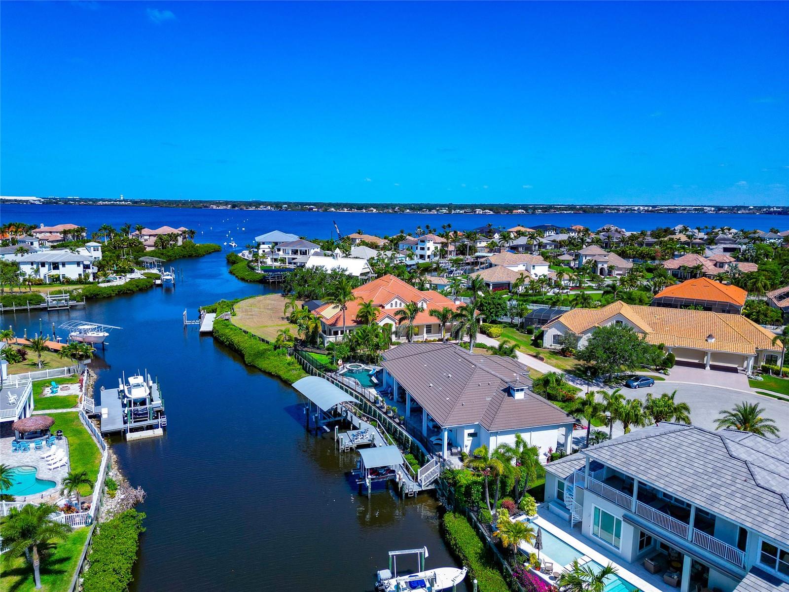 Image 9 of 87 For 4700 Mainsail Drive