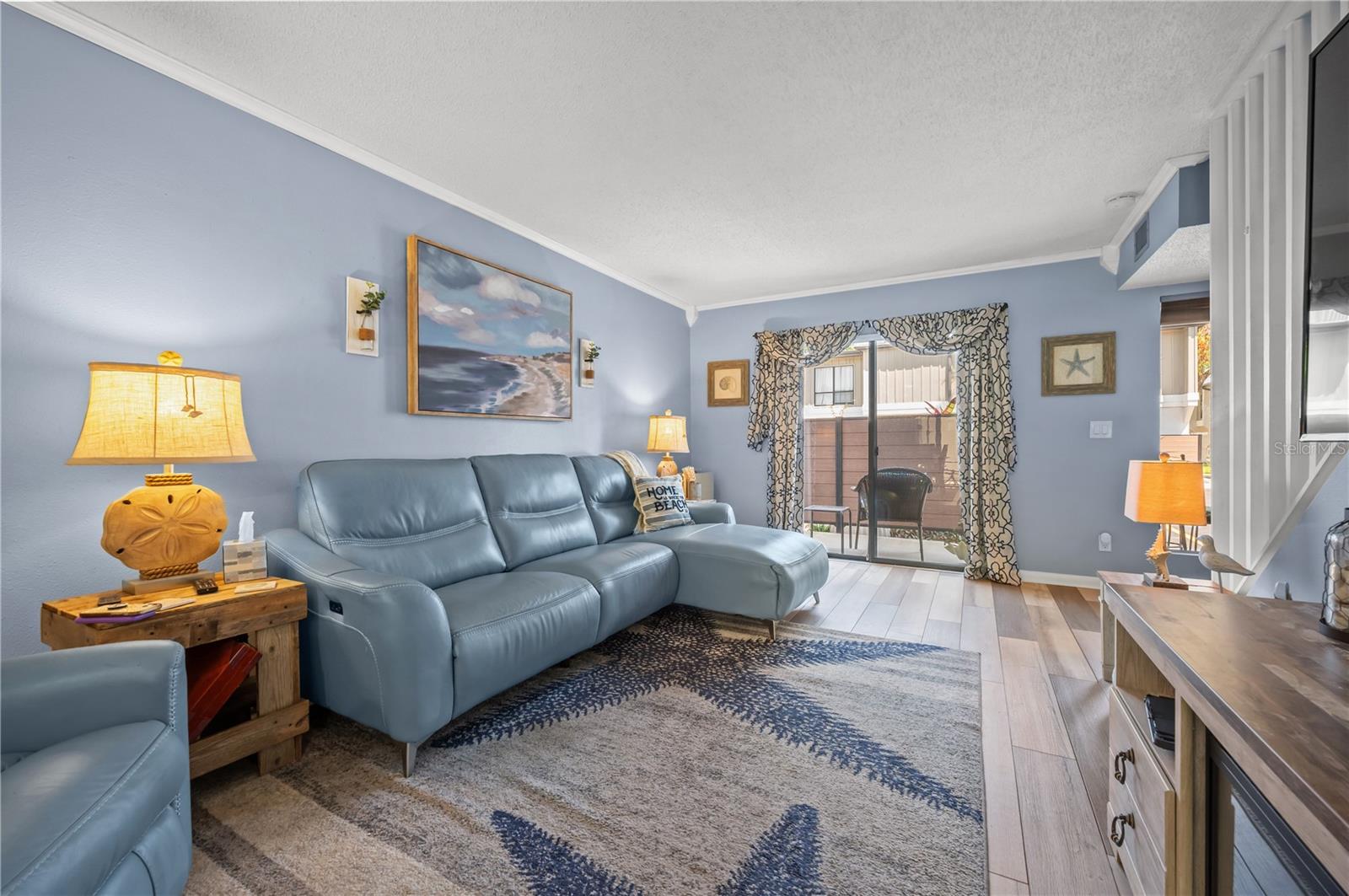 Image 3 of 27 For 4001 Beneva Road 334