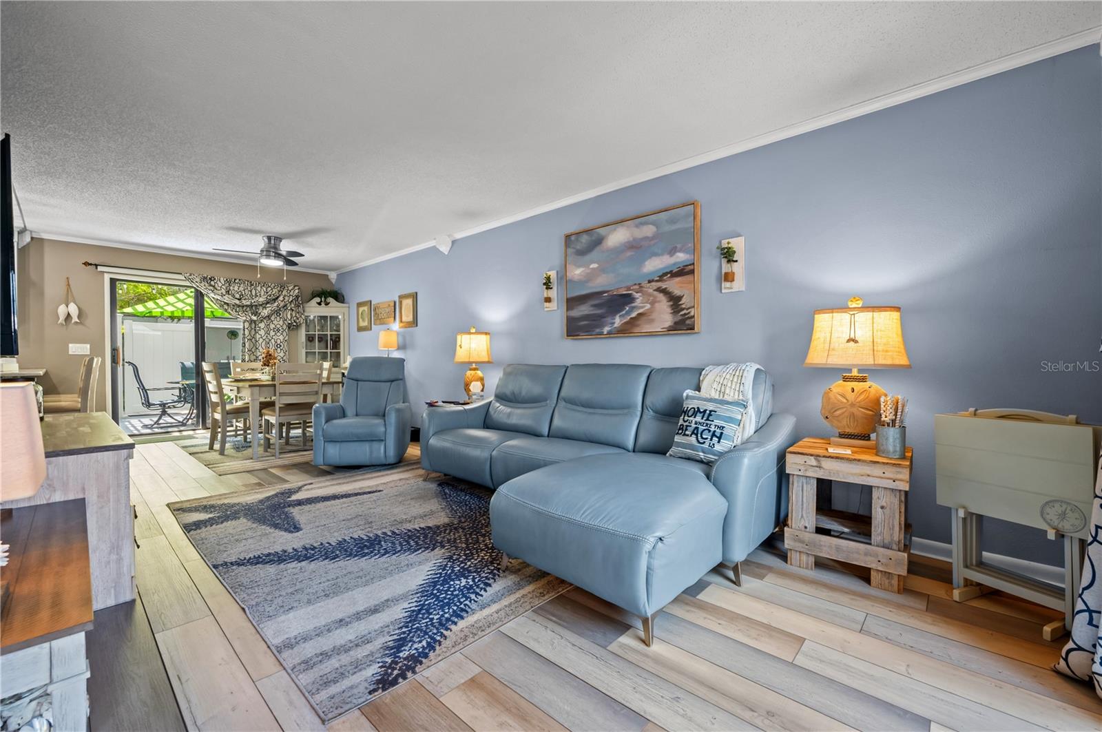 Image 5 of 27 For 4001 Beneva Road 334