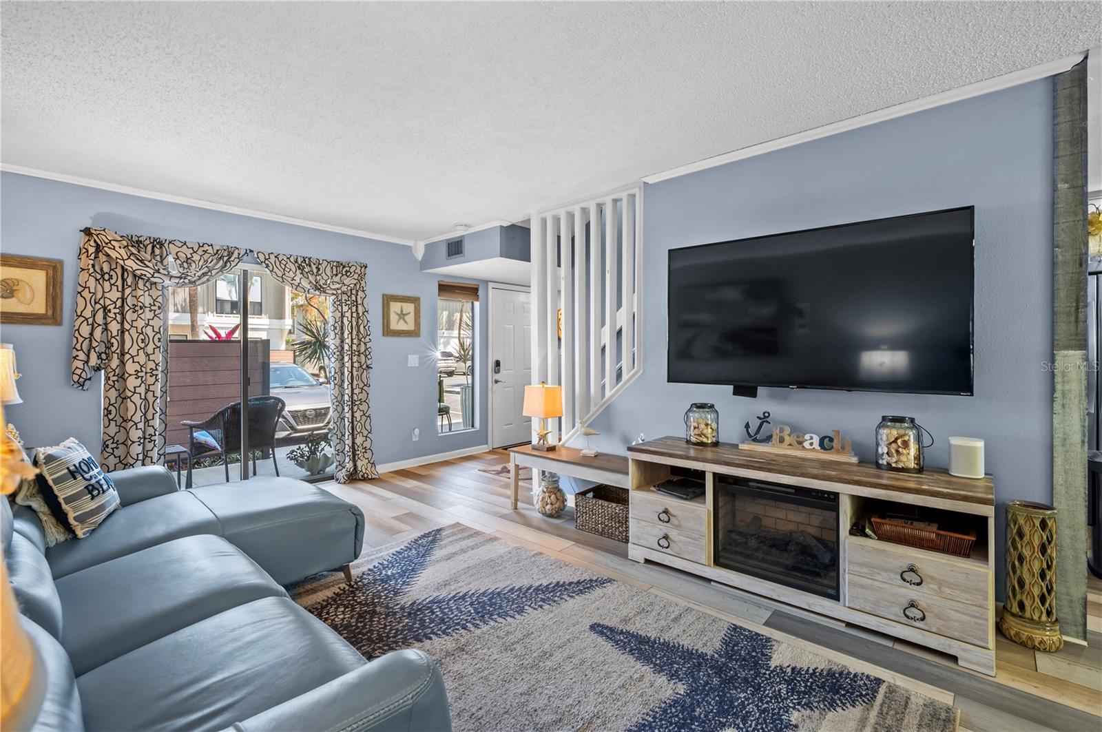 Image 7 of 27 For 4001 Beneva Road 334