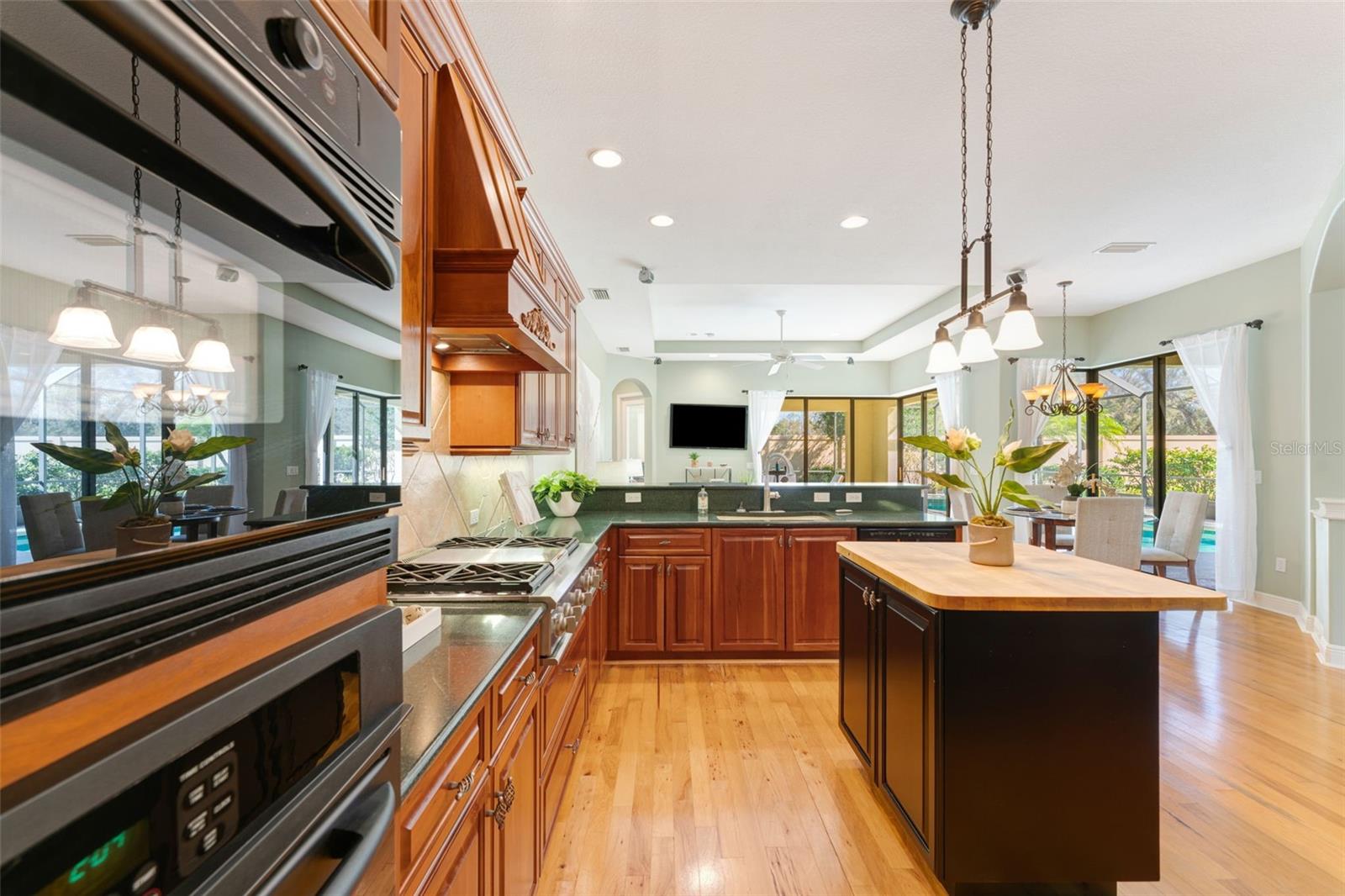 Image 32 of 73 For 4579 Tuscana Drive