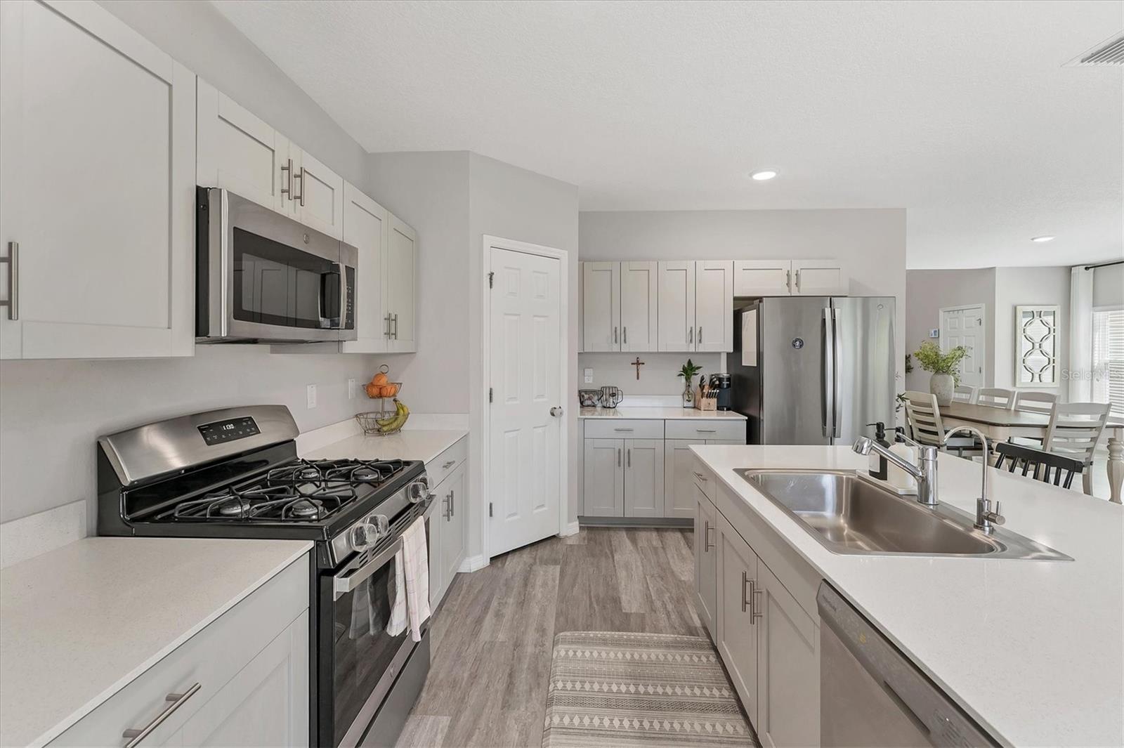 Image 12 of 60 For 13013 Oak Hill Way