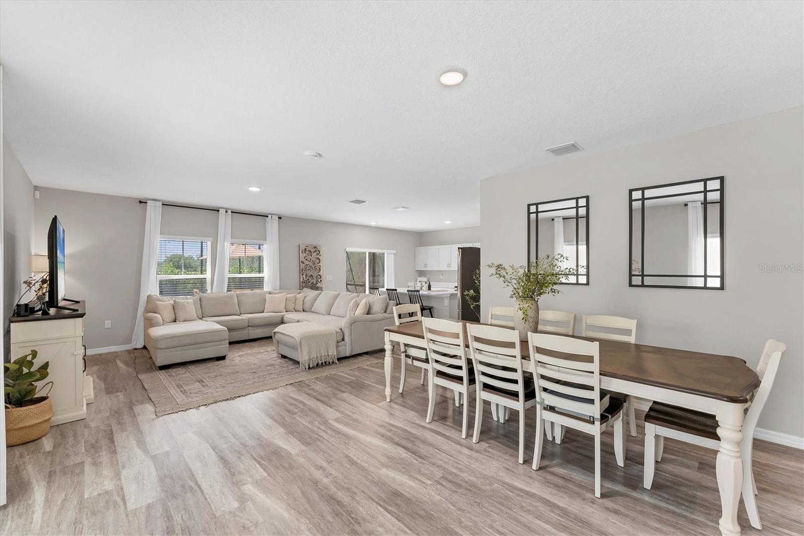 Image 13 of 60 For 13013 Oak Hill Way