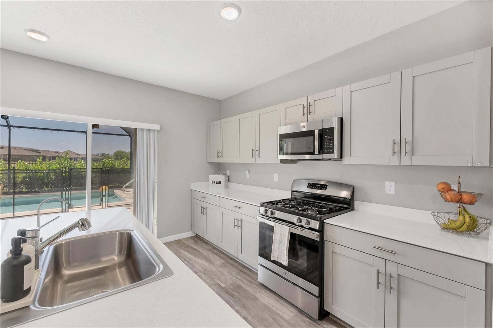 Image 14 of 60 For 13013 Oak Hill Way