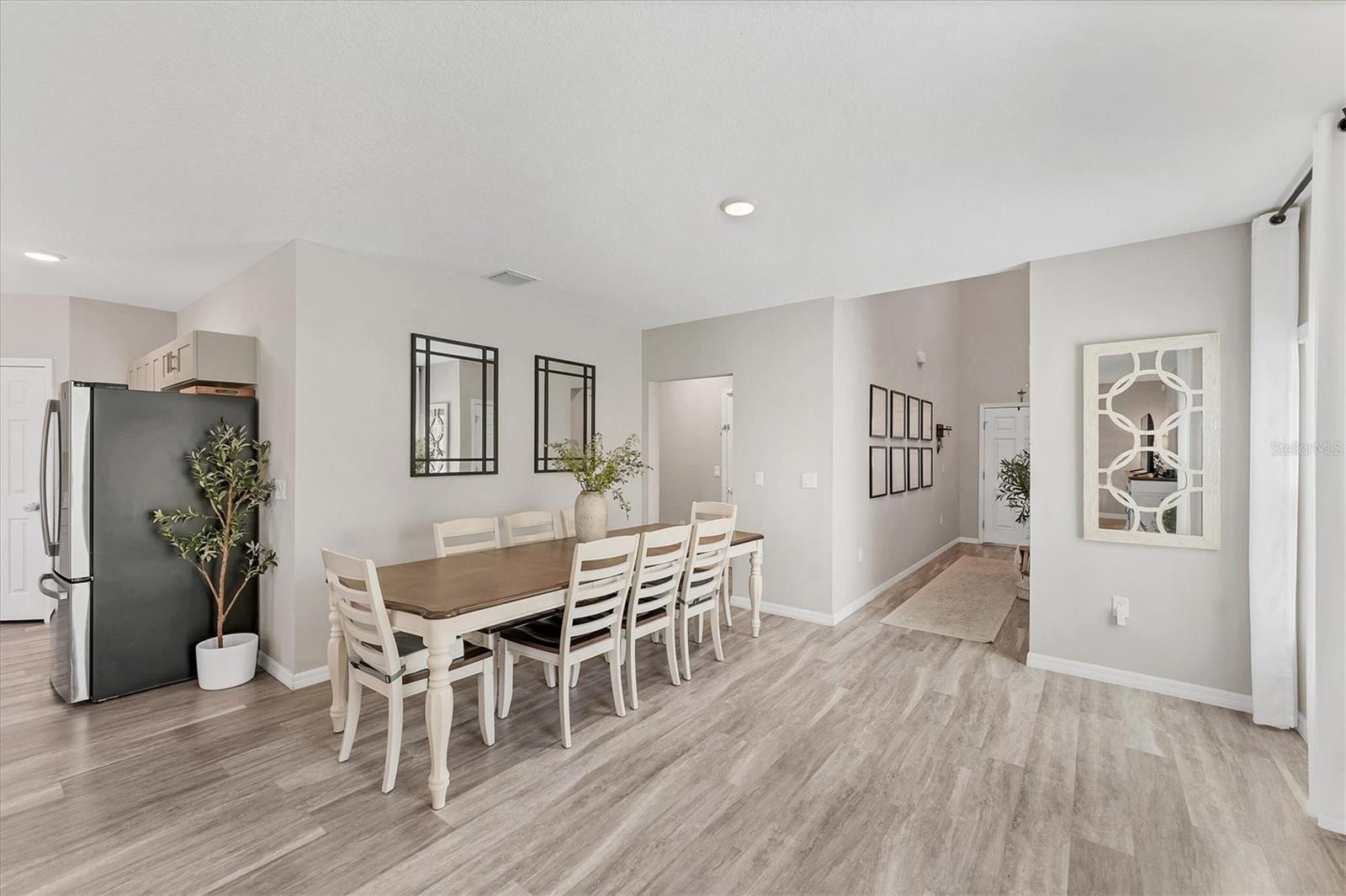 Image 15 of 60 For 13013 Oak Hill Way