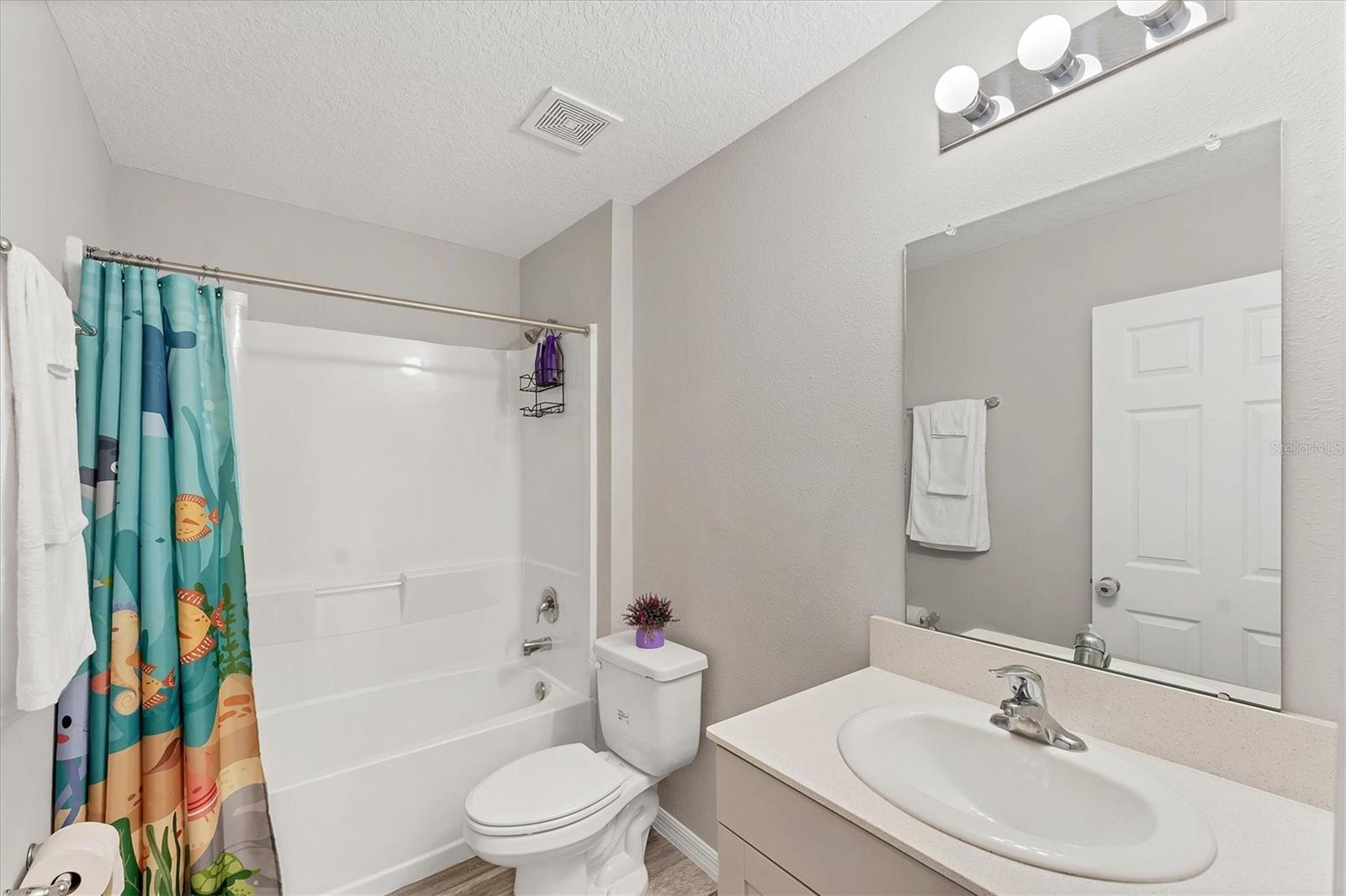 Image 25 of 60 For 13013 Oak Hill Way
