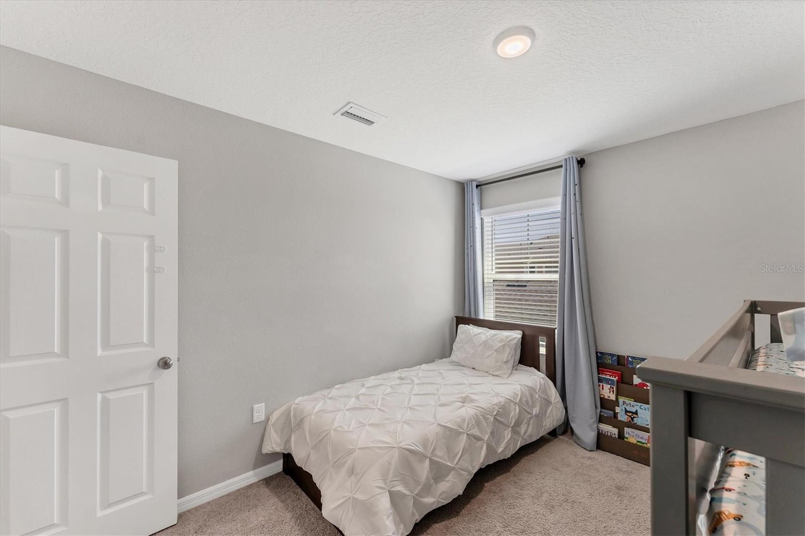 Image 27 of 60 For 13013 Oak Hill Way