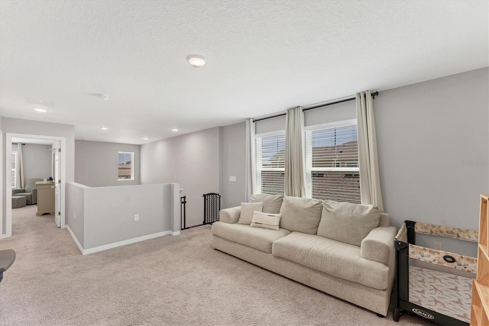 Image 32 of 60 For 13013 Oak Hill Way