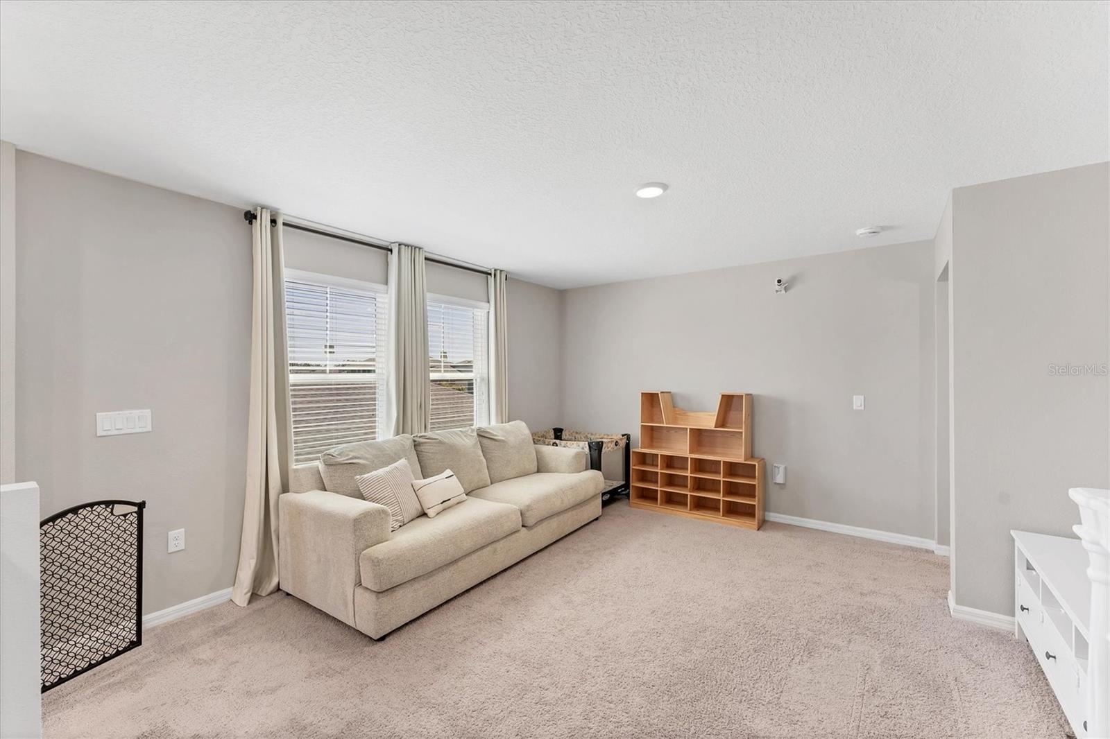Image 33 of 60 For 13013 Oak Hill Way