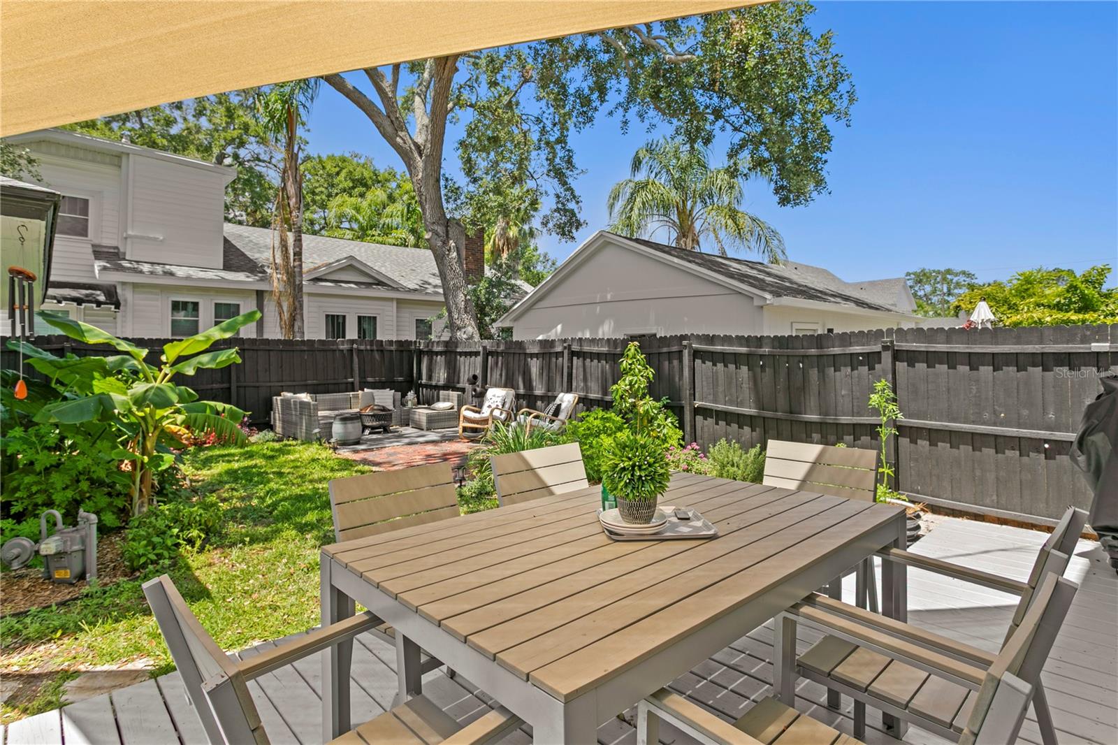 Listing photo id 45 for 1140 Oak Street Ne