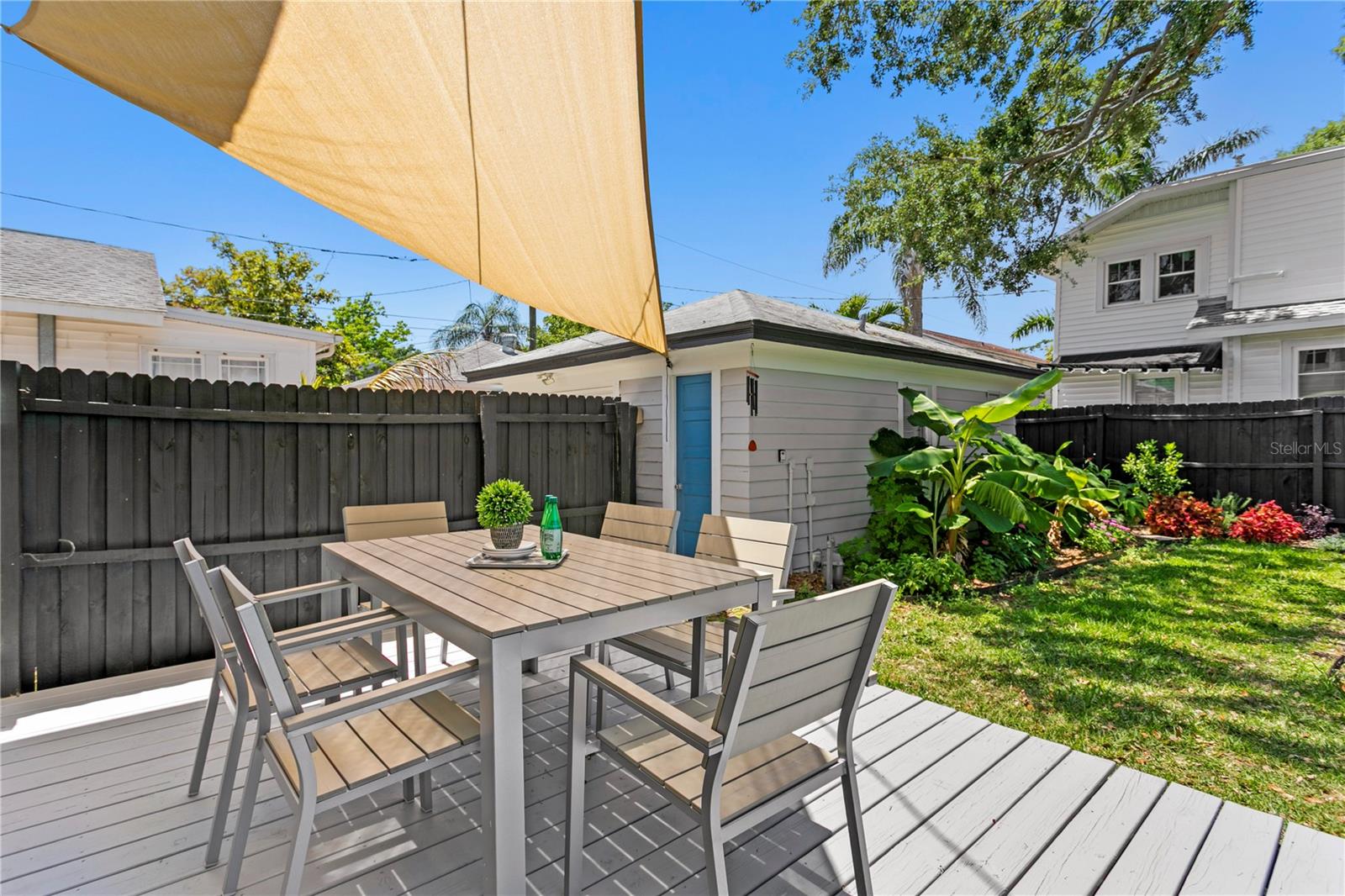 Listing photo id 47 for 1140 Oak Street Ne