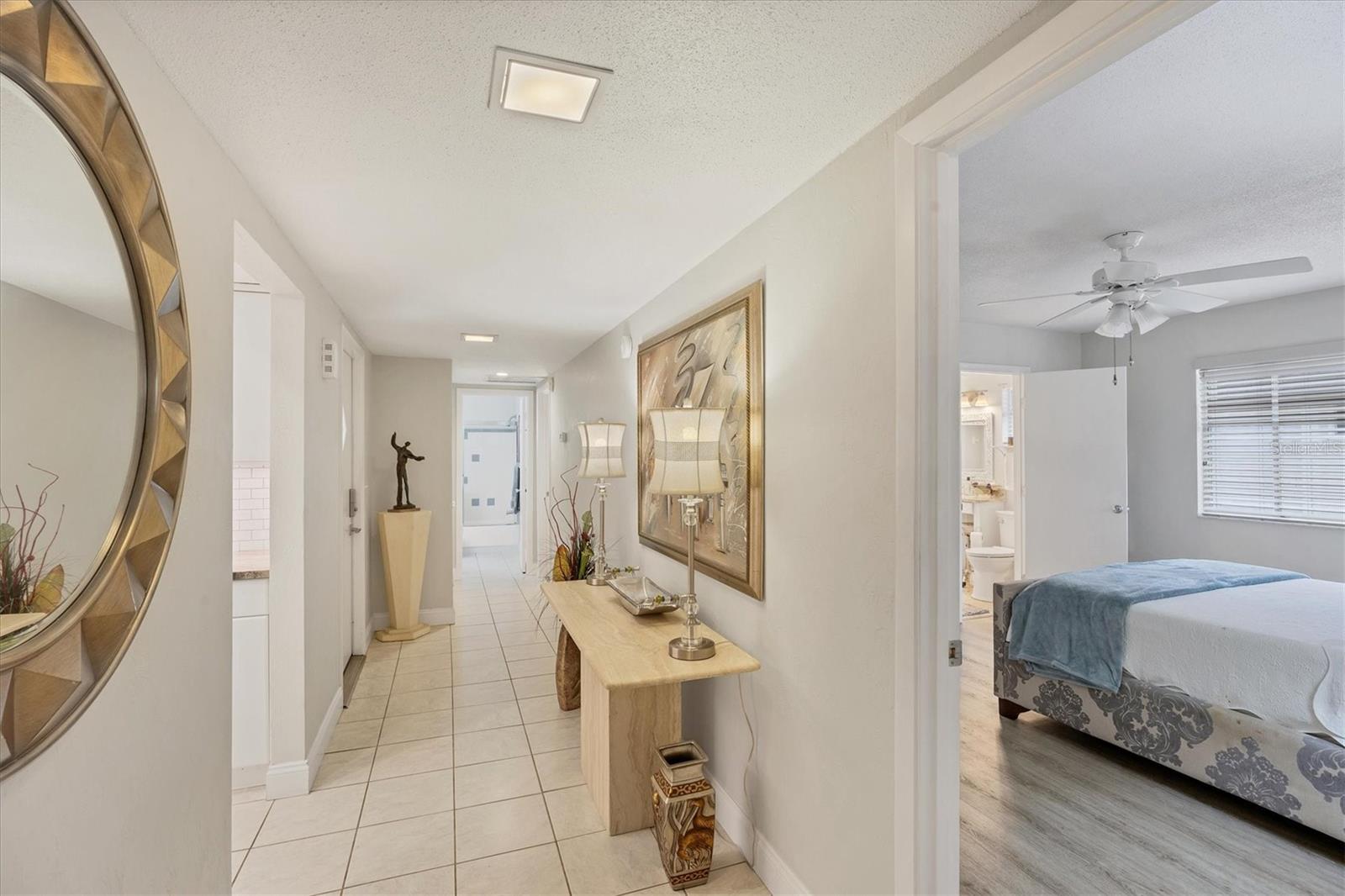Image 8 of 51 For 3941 Glen Oaks Drive E 32