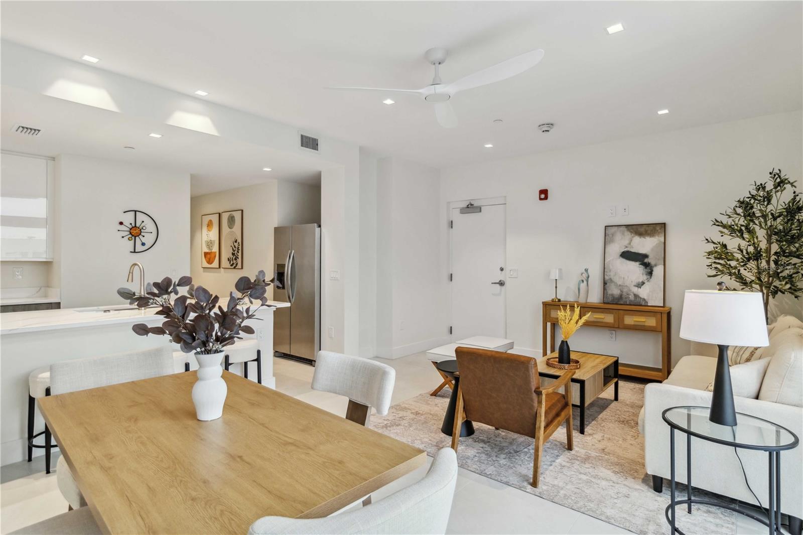 Image 14 of 31 For 1558 4th Street 402