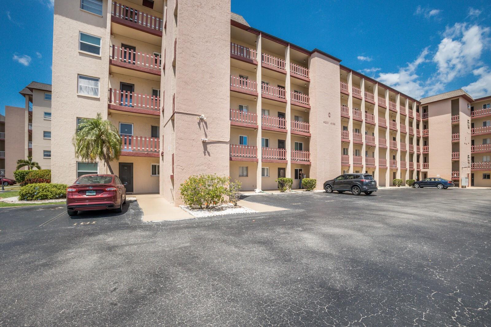 Details for 4015 Lake Bayshore Drive 108, BRADENTON, FL 34205