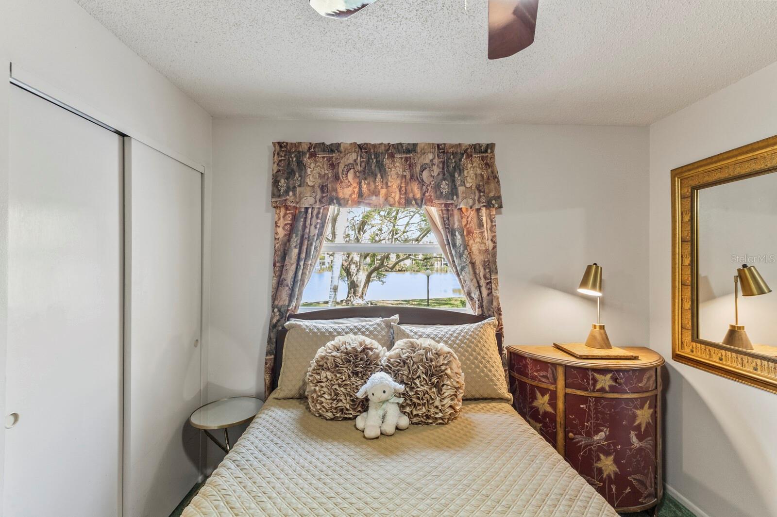 Image 18 of 35 For 4015 Lake Bayshore Drive 108