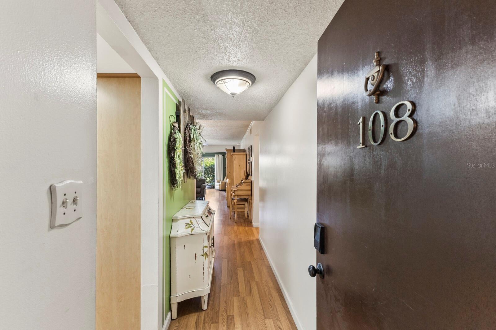 Image 4 of 35 For 4015 Lake Bayshore Drive 108