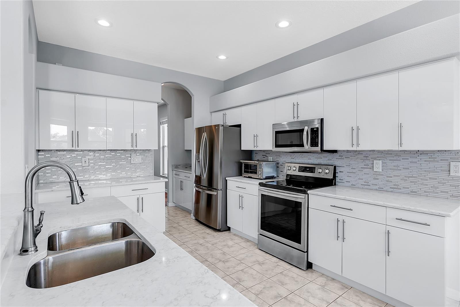 Image 14 of 62 For 6617 Cheswick Street