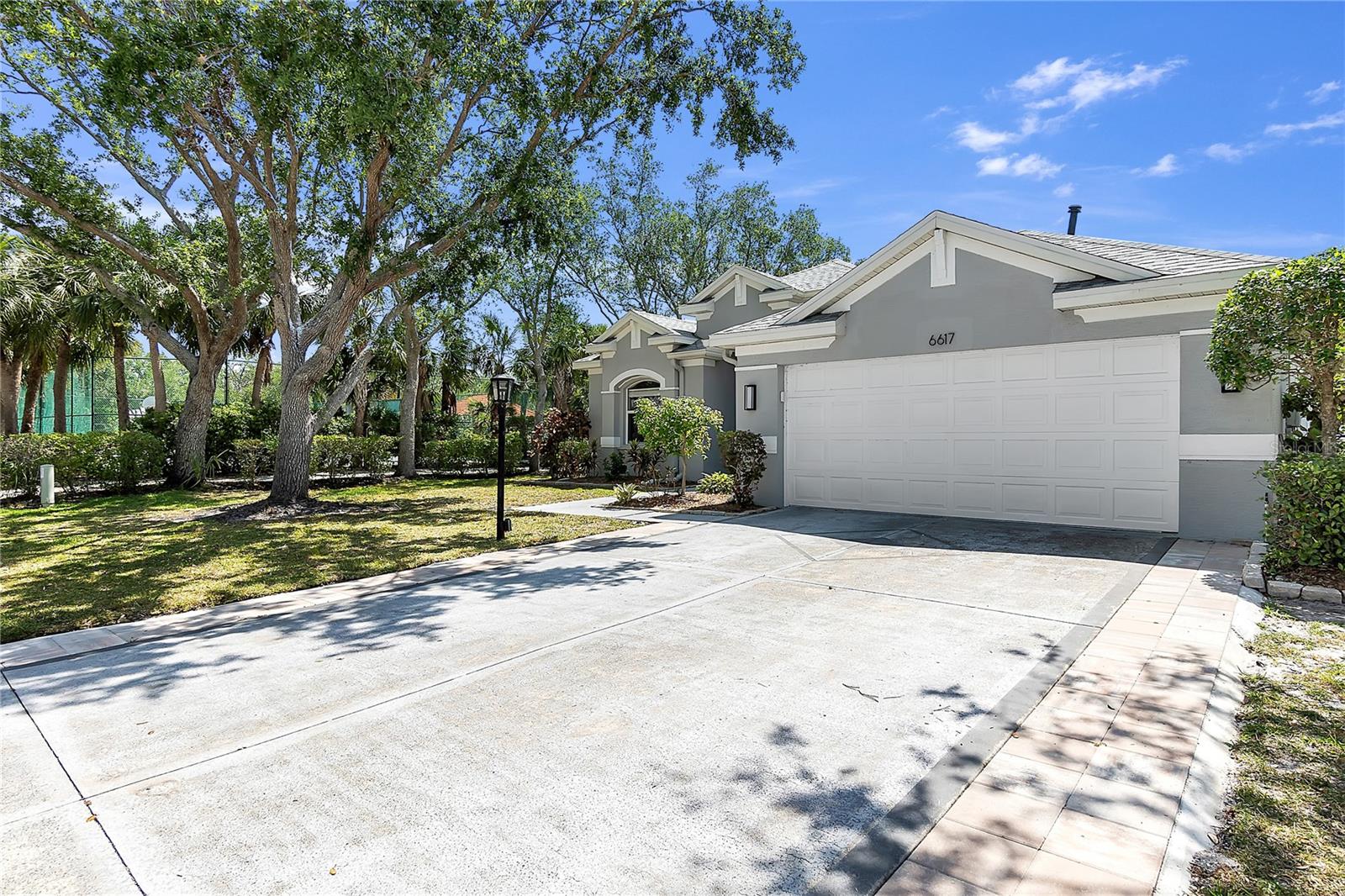 Image 4 of 62 For 6617 Cheswick Street