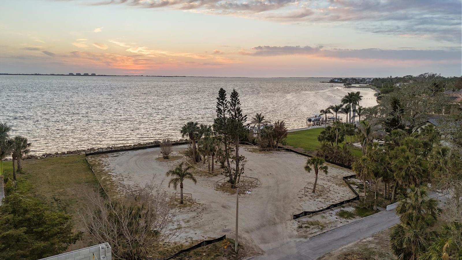 Image 8 of 30 For 603 Indian Beach Lane