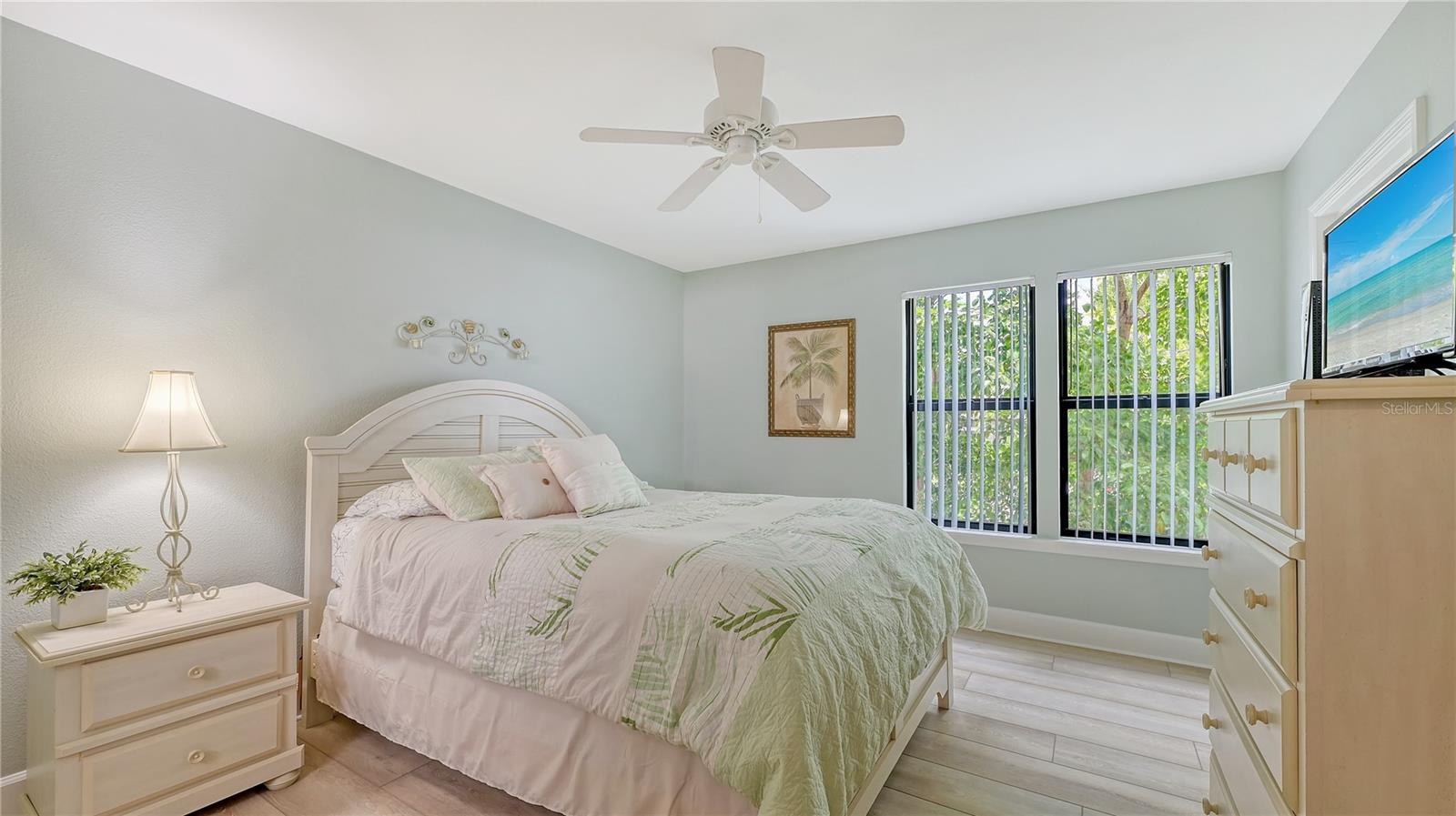 Image 18 of 45 For 4009 Crockers Lake Boulevard 22
