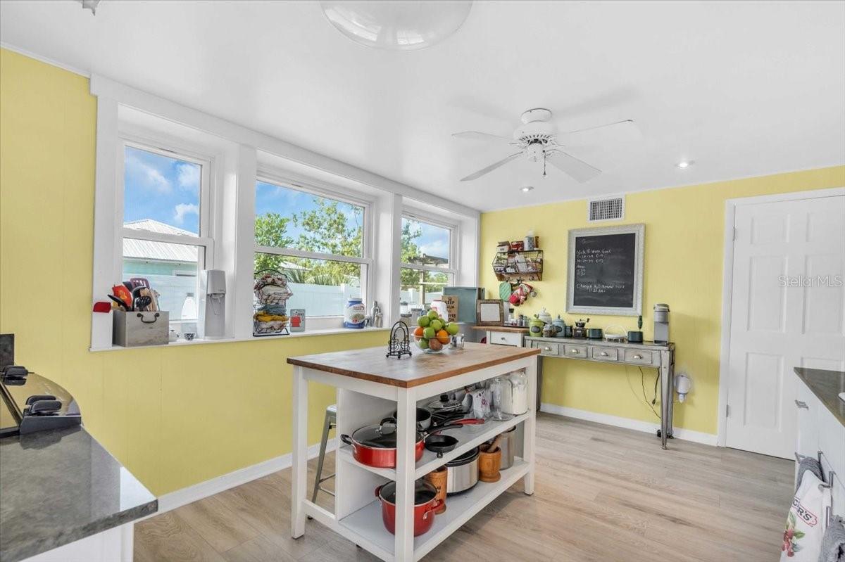 Image 16 of 32 For 5012 Eastchester Drive
