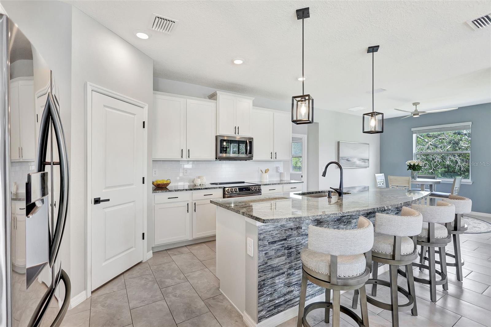 Image 16 of 72 For 17032 Harvest Moon Way