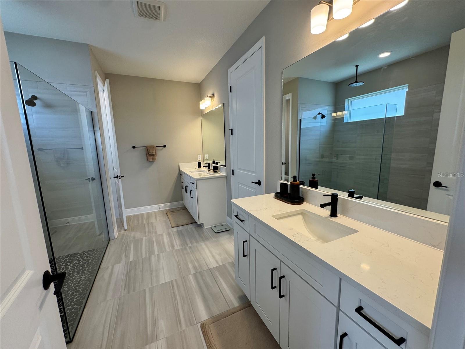 Image 22 of 50 For 16905 Sweetwater Village Drive