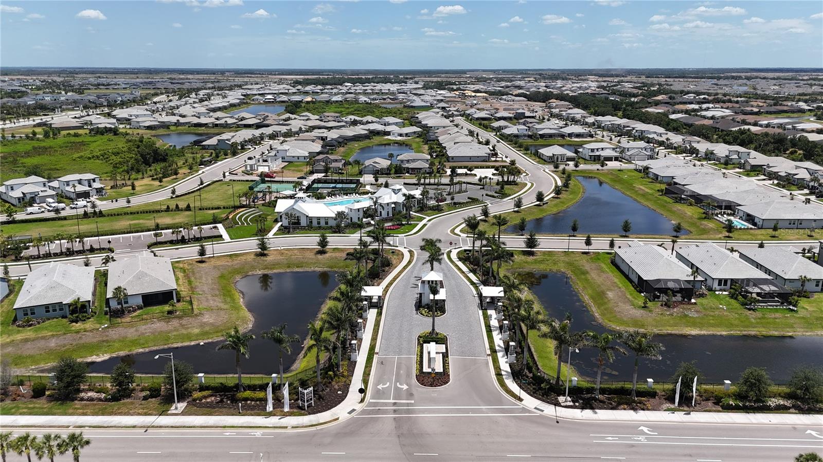 Image 47 of 50 For 16905 Sweetwater Village Drive