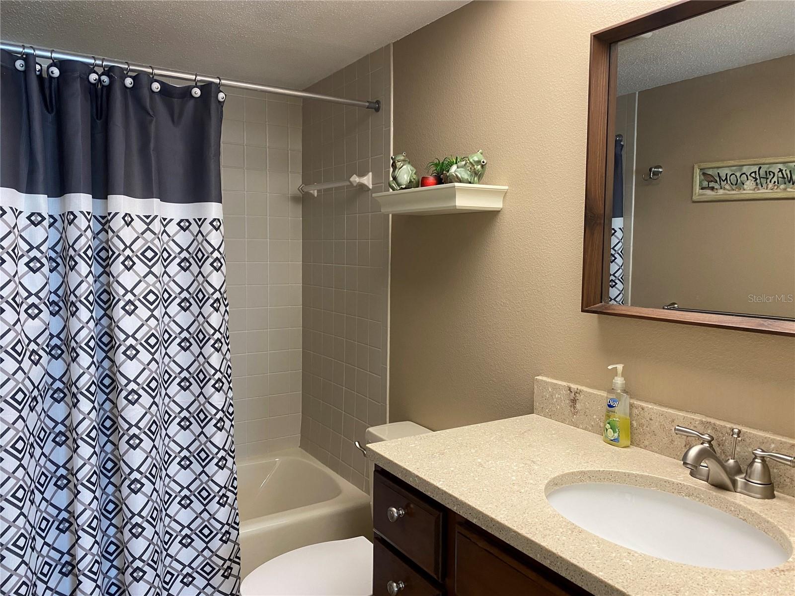 Image 16 of 25 For 725 Capri Isles Boulevard 217