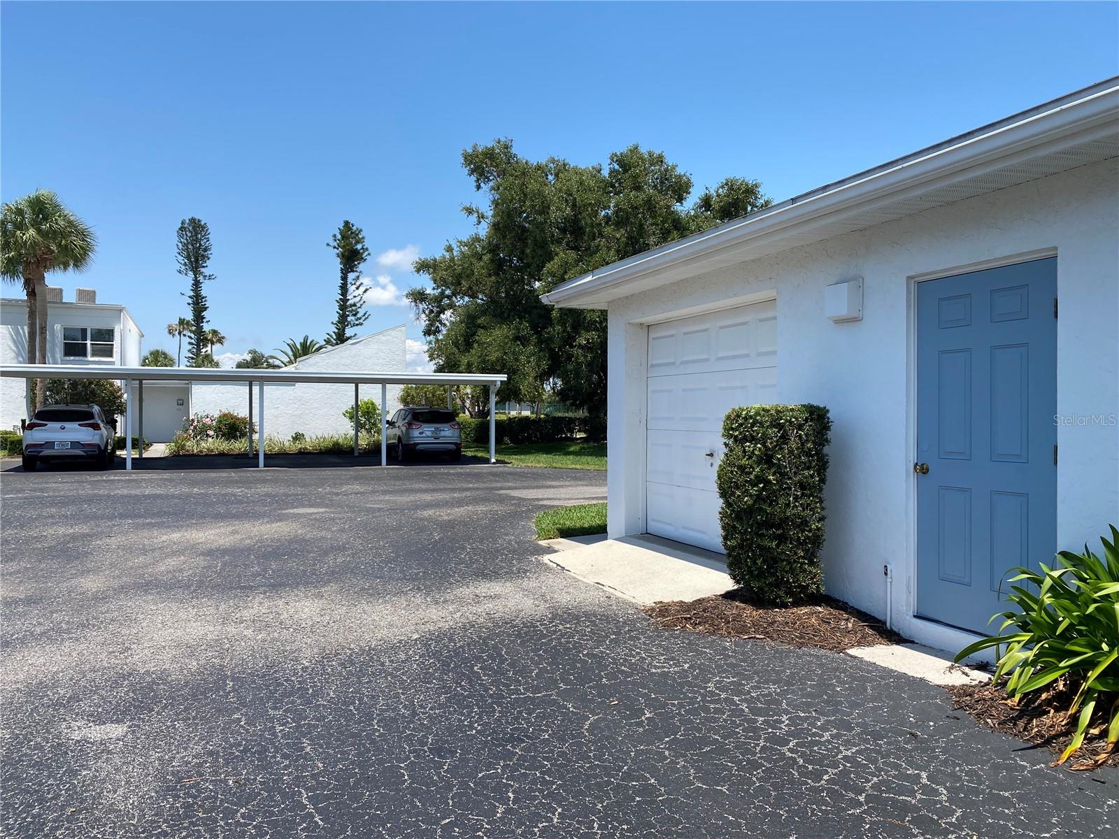 Image 24 of 25 For 725 Capri Isles Boulevard 217
