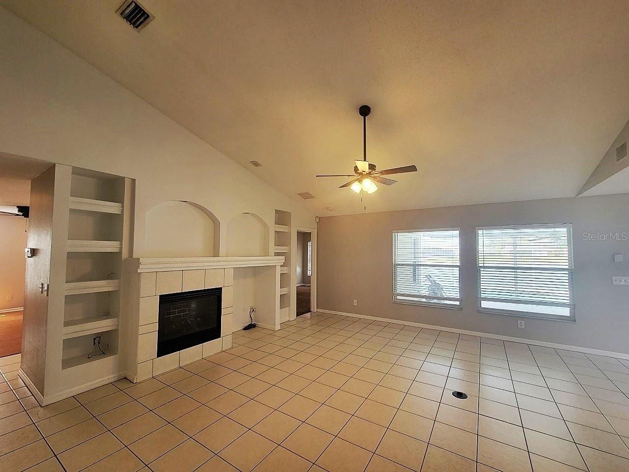 Image 5 of 13 For 12018 Wallingford Way