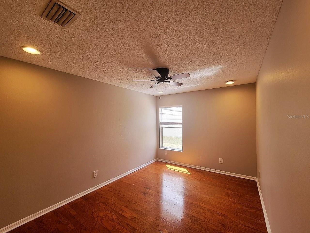 Image 8 of 13 For 12018 Wallingford Way