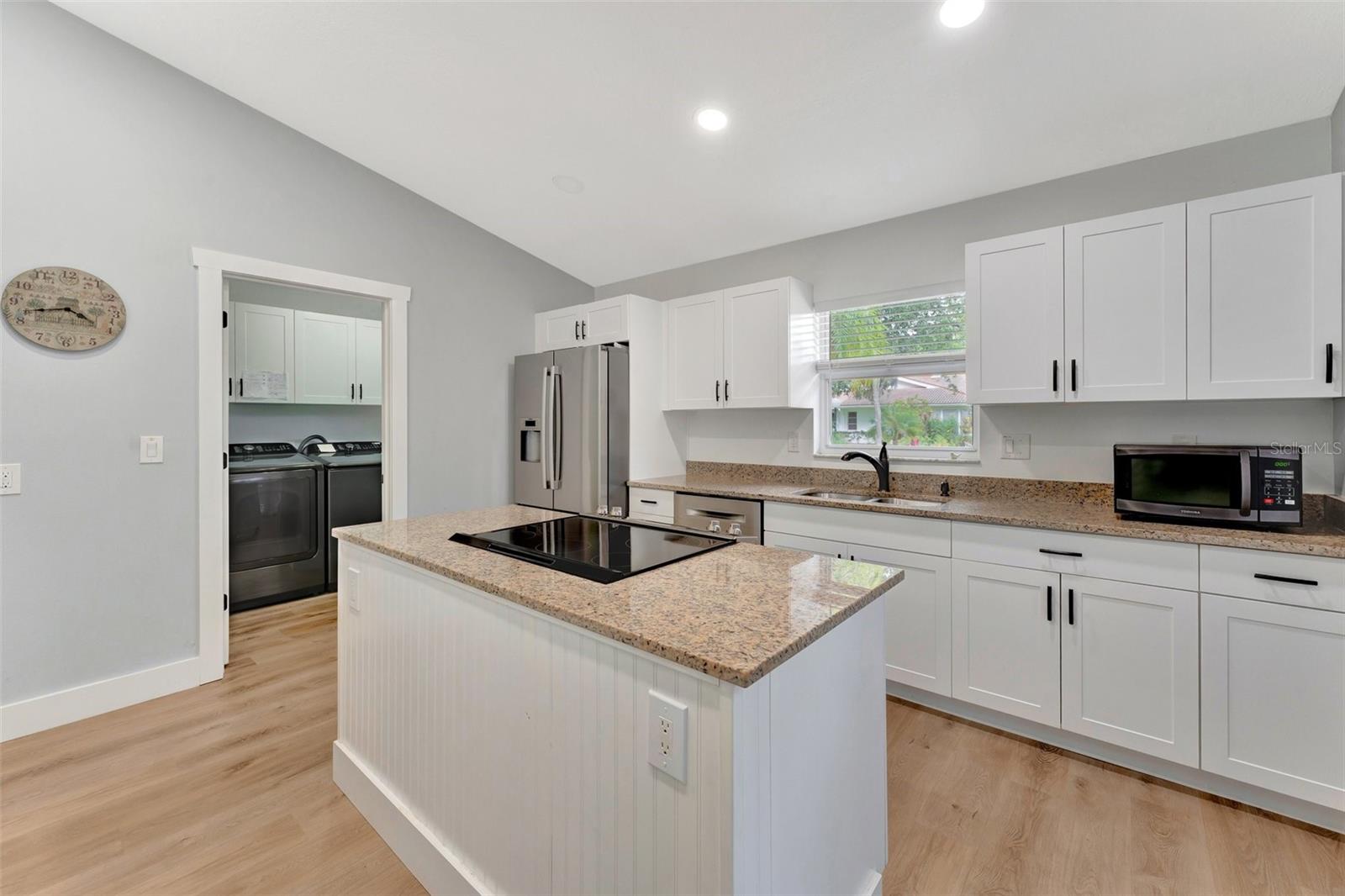 Image 13 of 67 For 5705 Garden Lakes Majestic