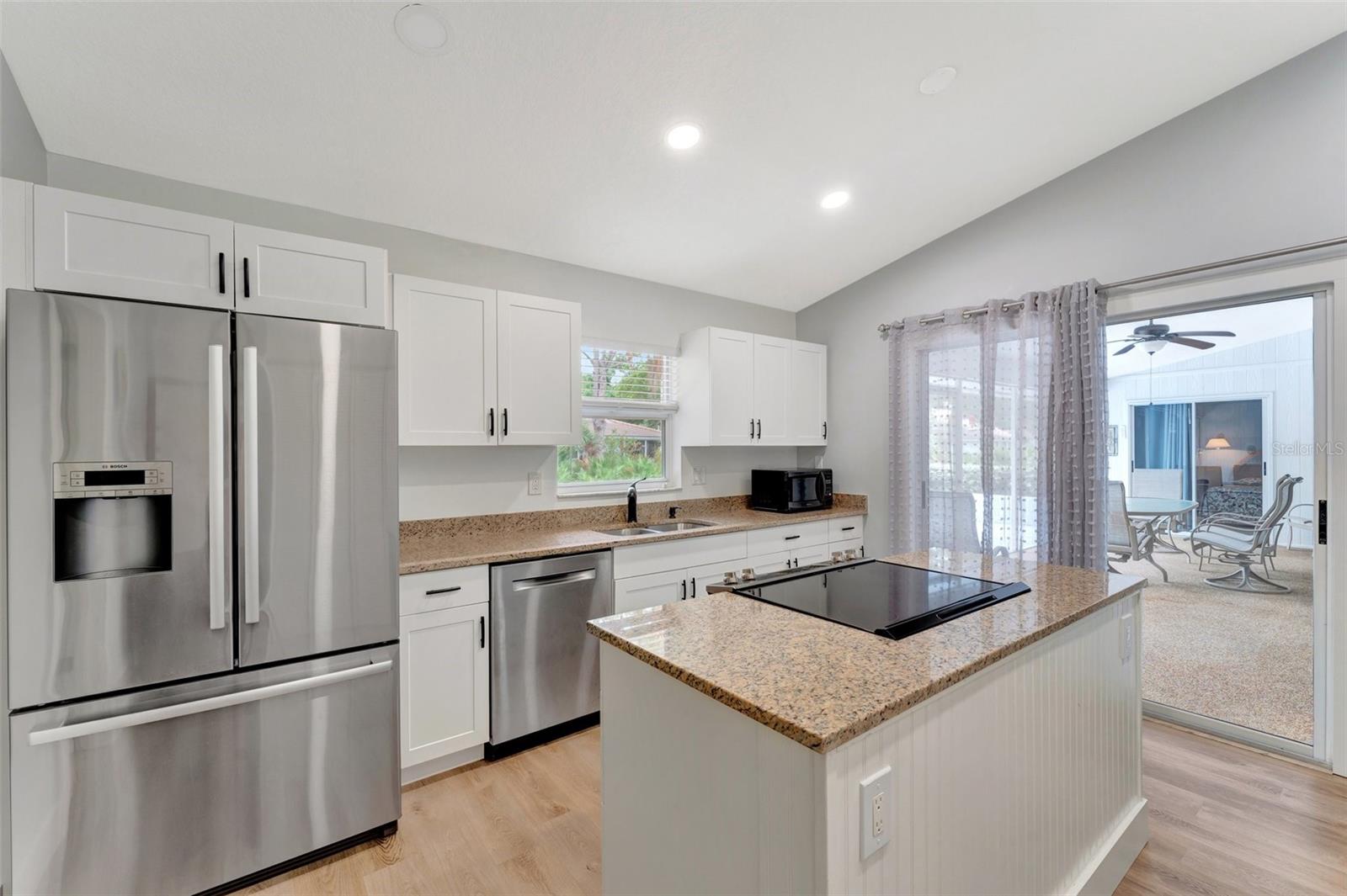 Image 15 of 67 For 5705 Garden Lakes Majestic