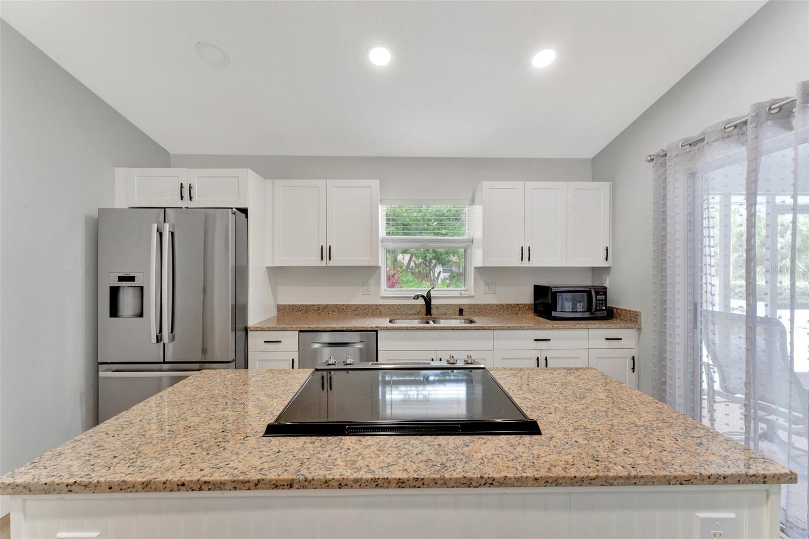 Image 16 of 67 For 5705 Garden Lakes Majestic