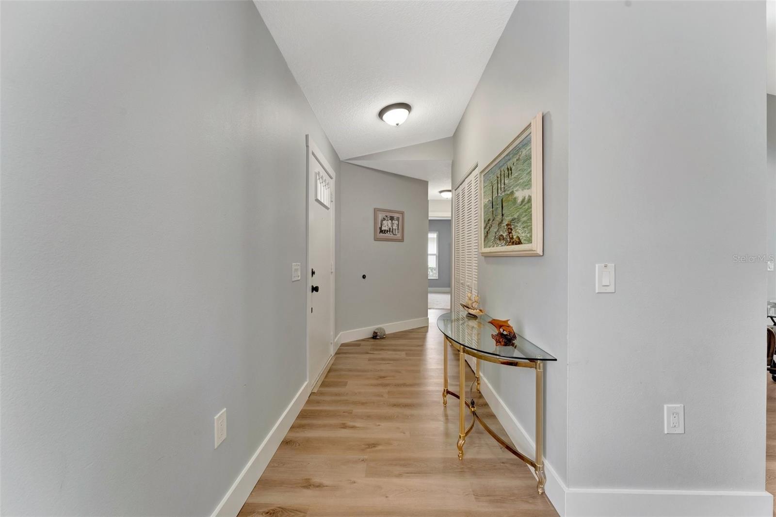Image 22 of 67 For 5705 Garden Lakes Majestic