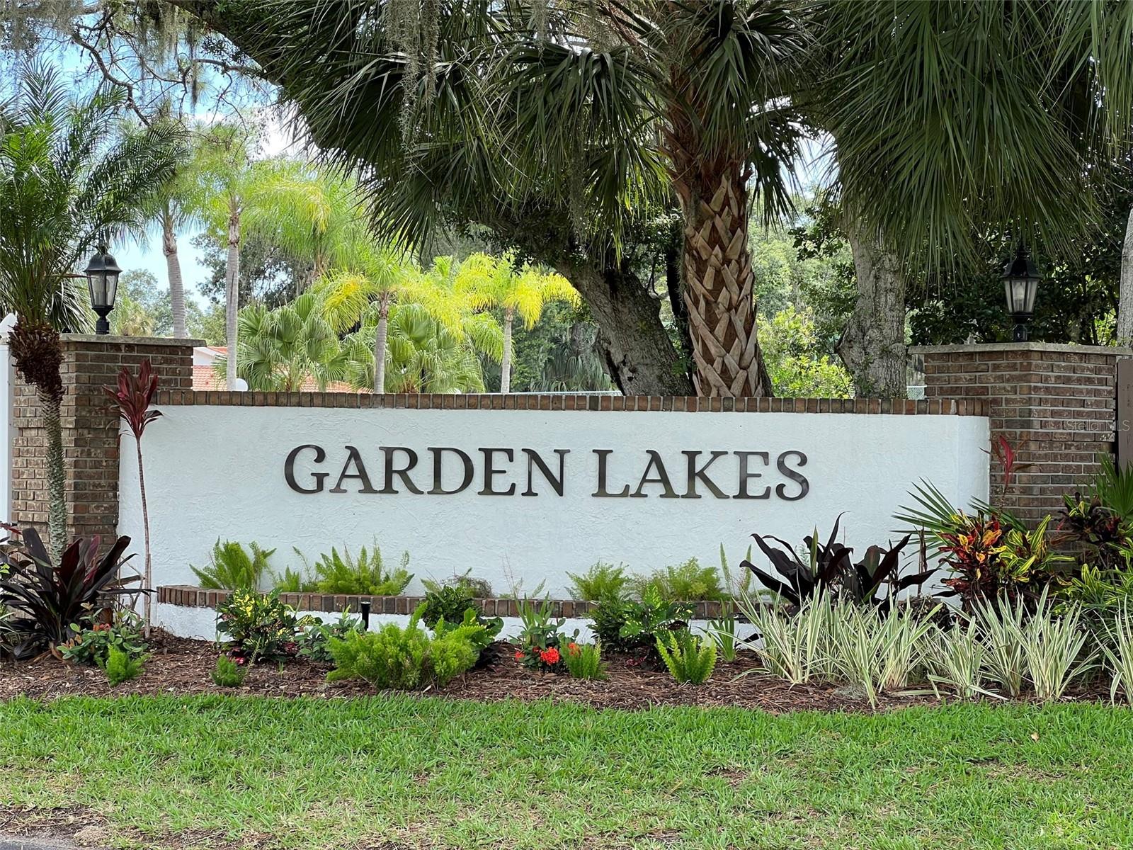 Image 3 of 67 For 5705 Garden Lakes Majestic