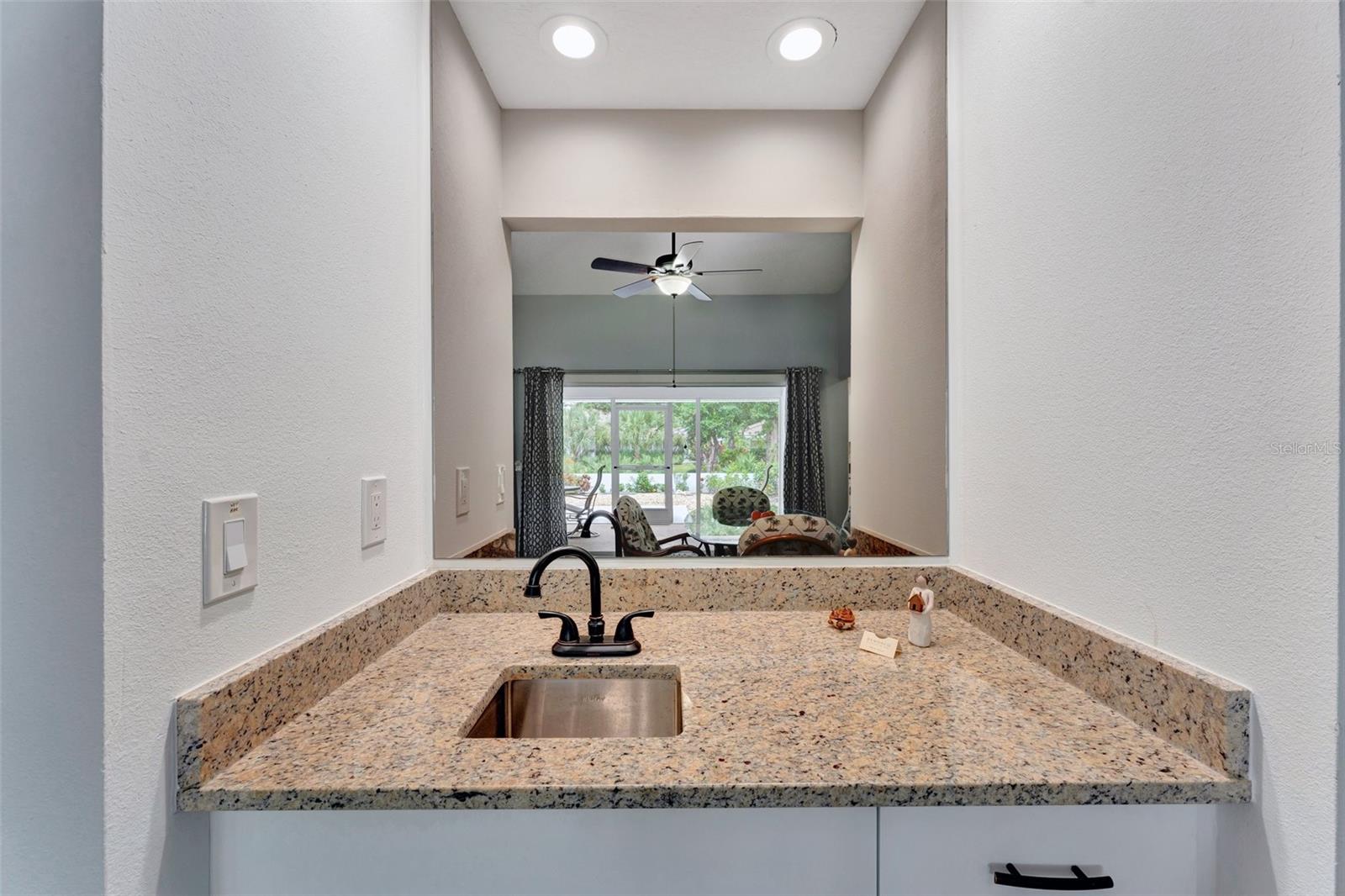 Image 33 of 67 For 5705 Garden Lakes Majestic